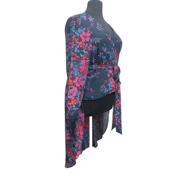 WOMAN'S Plus 3X Standards and Practices Blue Floral High Low Wrap Top Blouse - Picture 6 of 12